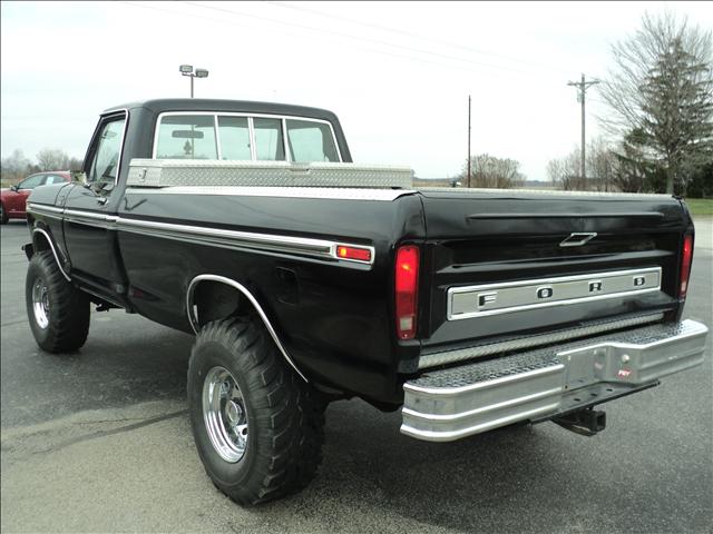 1979 Ford F250 4WD Access V6 AT (SE) 4x4 Truck