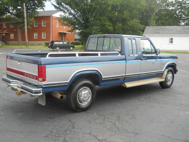 1986 Ford F250 Wideside Extended Cab SLS