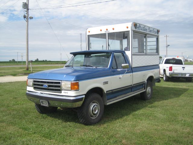 1990 Ford F250 Lariat - Crew Cab 4x4 Cap