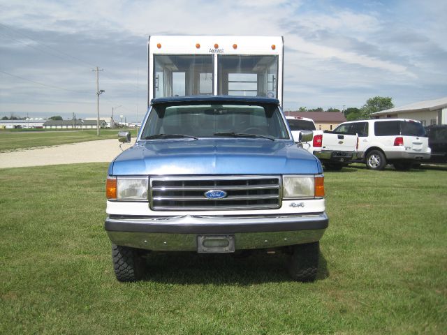 1990 Ford F250 Lariat - Crew Cab 4x4 Cap