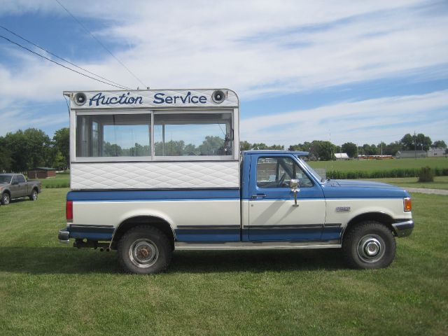 1990 Ford F250 Lariat - Crew Cab 4x4 Cap