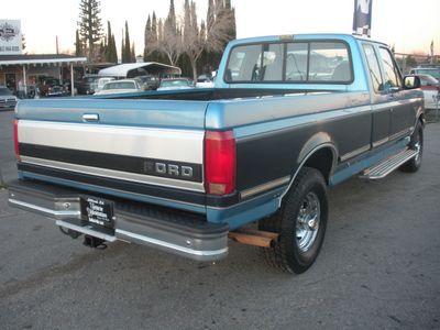 1993 Ford F250 LT Extended,8 FOOT BOX