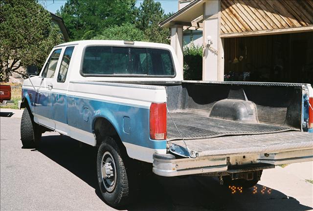 1993 Ford F250 4dr Sdn CX