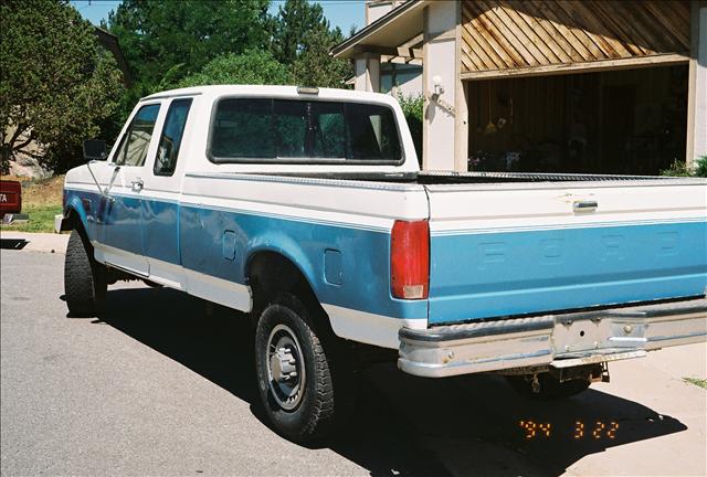 1993 Ford F250 4dr Sdn CX