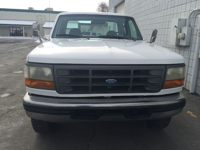 1997 Ford F250 S 2-door Hatchback