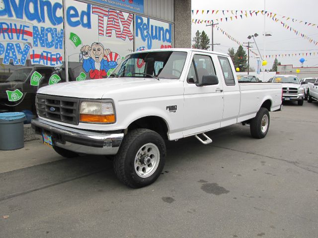 1997 Ford F250 S 2-door Hatchback