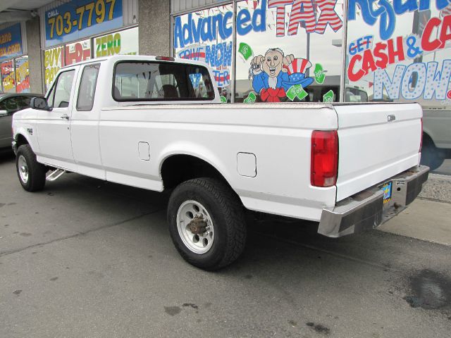 1997 Ford F250 S 2-door Hatchback