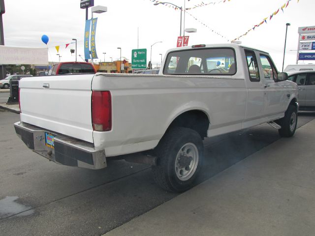 1997 Ford F250 S 2-door Hatchback