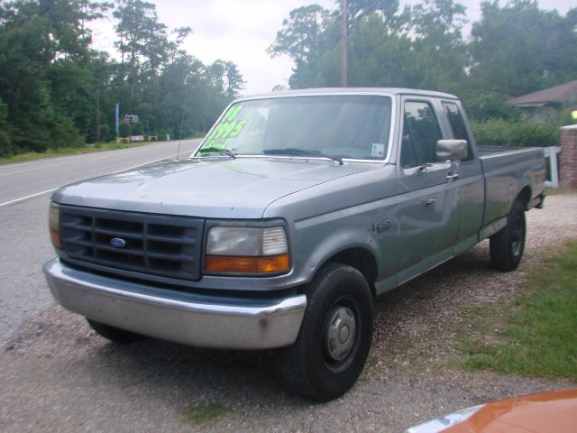 1997 Ford F250 S 4-door Hatchback