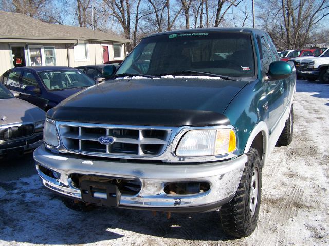 1998 Ford F250 XL 2WD Reg Cab