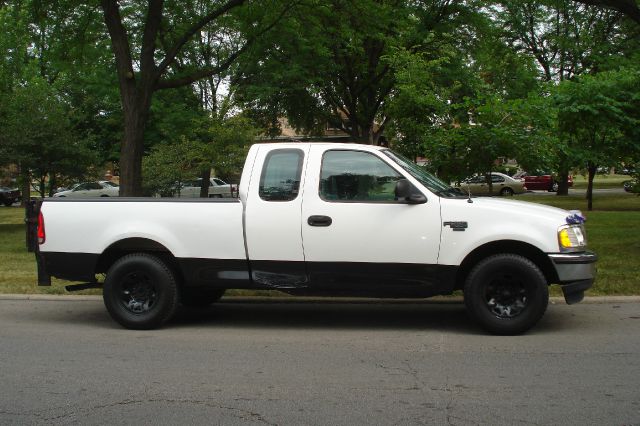 1998 Ford F250 SLE- 4X4