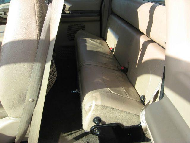 1999 Ford F250 FWD 4dr LS SUV