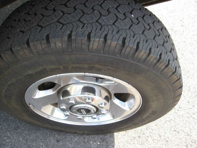 1999 Ford F250 FWD 4dr LS SUV