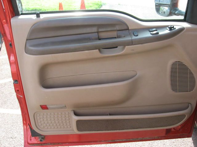 1999 Ford F250 FWD 4dr LS SUV