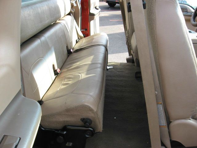 1999 Ford F250 FWD 4dr LS SUV