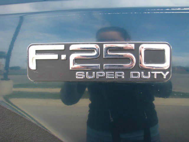 1999 Ford F250 3.2L Quattro S-line 6-speed Manual