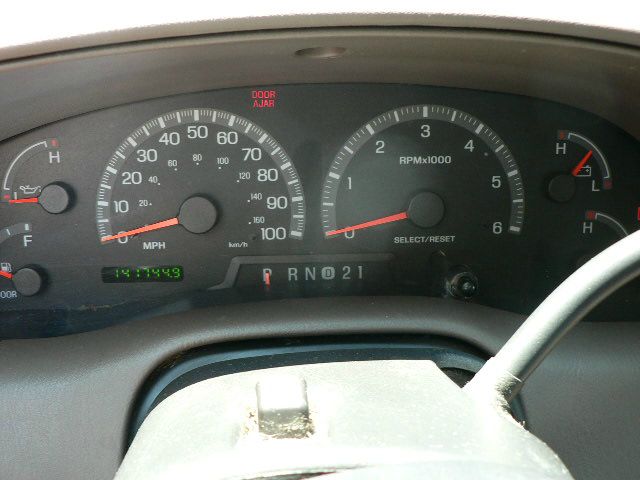 1999 Ford F250 XL 2WD Reg Cab