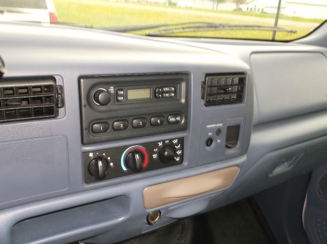 1999 Ford F250 SL 4x4 Regular Cab