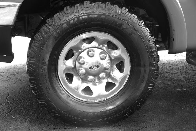 1999 Ford F250 XL 2WD Reg Cab