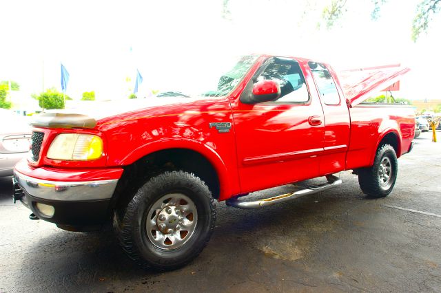 1999 Ford F250 XL 2WD Reg Cab