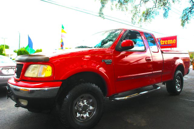 1999 Ford F250 XL 2WD Reg Cab