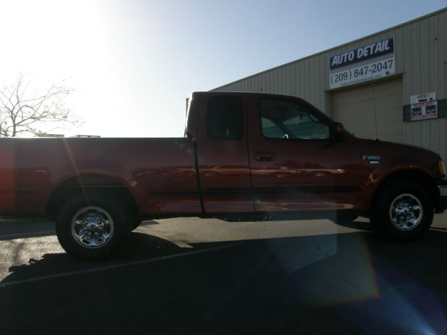 1999 Ford F250 XLT Supercrew Short Bed 2WD
