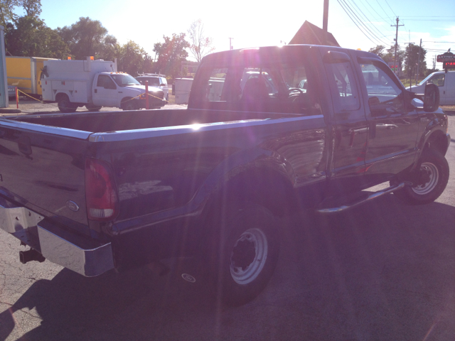 2000 Ford F250 Reg Cab 108 WB