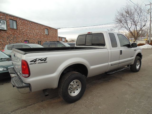 2000 Ford F250 SE Well Kept Alloy Wheels