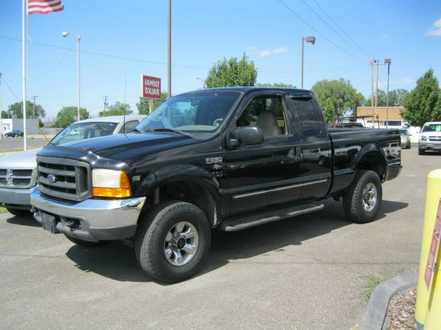 2000 Ford F250 Crew Cab 143.5 WB 4WD SLT