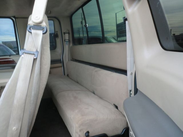 2000 Ford F250 SLT 1 Ton Dually 4dr 35