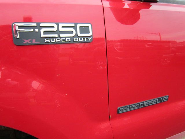 2001 Ford F250 Crew Cab Short Box 2-wheel Drive SLE