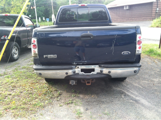 2001 Ford F250 SE Well Kept Alloy Wheels
