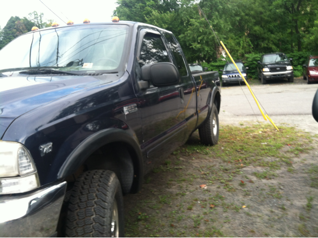 2001 Ford F250 SE Well Kept Alloy Wheels