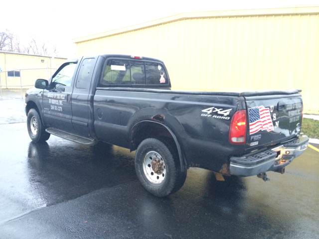 2001 Ford F250 SE Well Kept Alloy Wheels