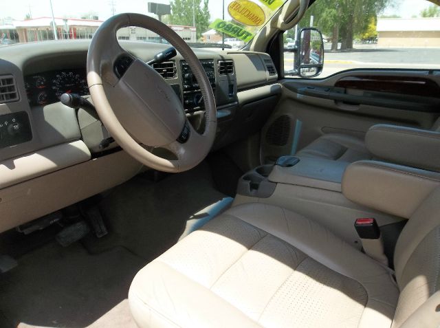 2001 Ford F250 EX W/ Navigation