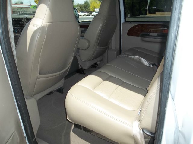 2001 Ford F250 EX W/ Navigation