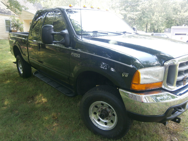 2001 Ford F250 SLT 1 Ton Dually 4dr 35