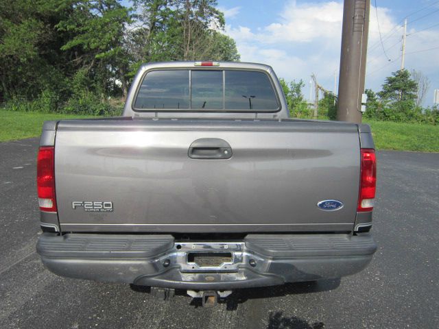 2002 Ford F250 4dr Manual SE PZEV Ltd Avail