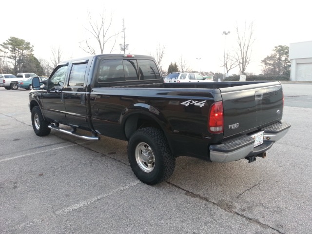 2002 Ford F250 FWD 4dr SE
