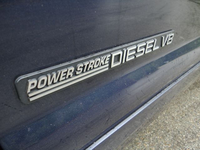 2002 Ford F250 XL 2WD Reg Cab