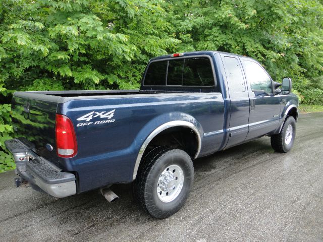 2002 Ford F250 XL 2WD Reg Cab