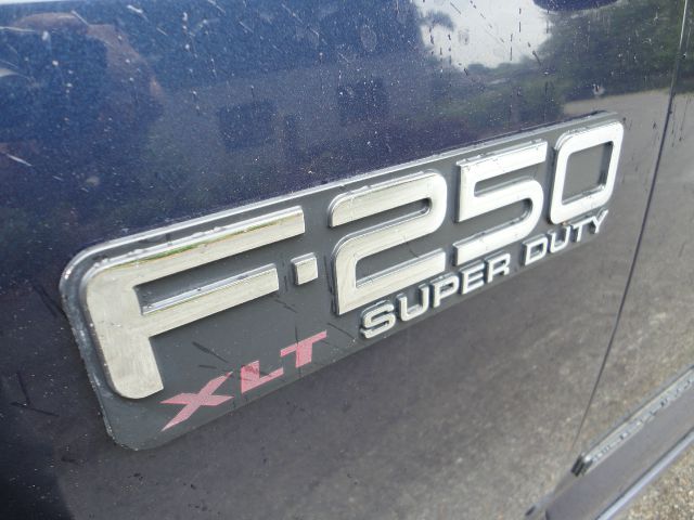 2002 Ford F250 XL 2WD Reg Cab