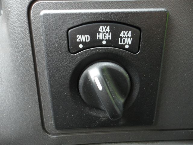 2002 Ford F250 XL 2WD Reg Cab