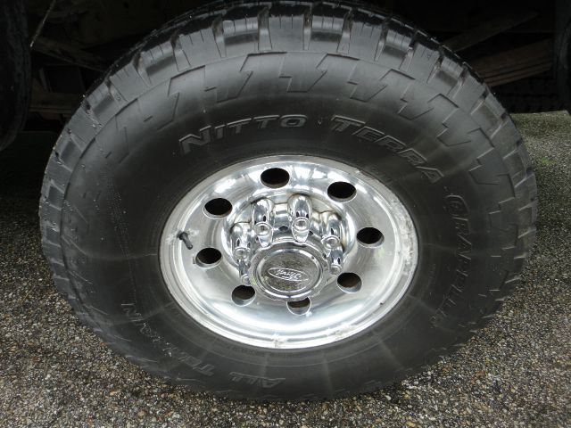 2002 Ford F250 XL 2WD Reg Cab