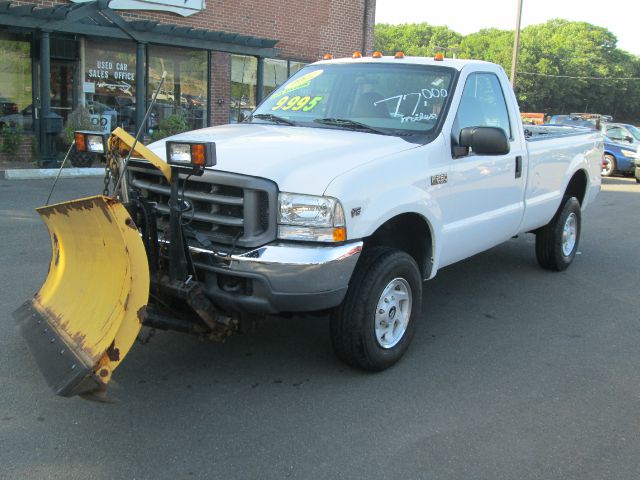 2002 Ford F250 Crew Cab Short Box 2-wheel Drive SLE