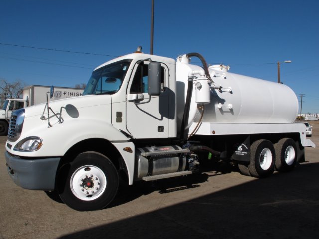 2005 Freightliner CL120 Unknown