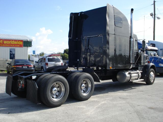 2005 Freightliner CLASSIC Sport 4WD