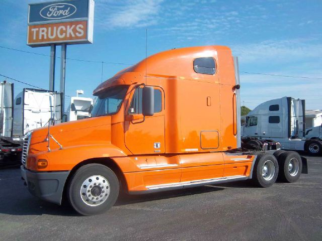 2006 Freightliner Century ES Leather Sunroof Power Doors