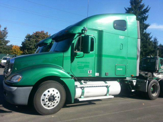 2006 Freightliner Columbia ES Leather Sunroof Power Doors