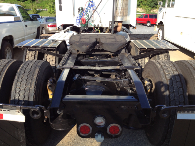 2007 Freightliner Columbia Unknown